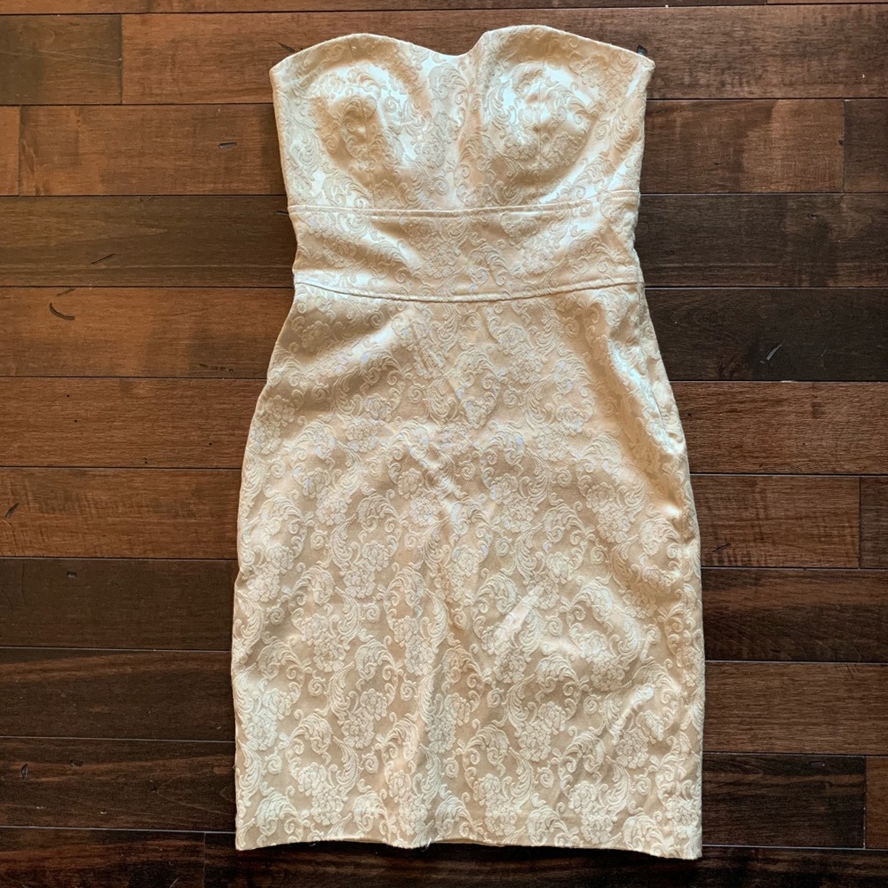 Forever 21 Strapless Brocade Dress